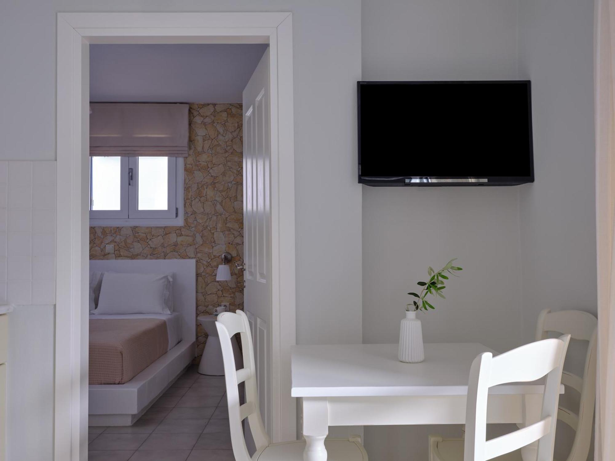 Aelia * Agios Petros (Andros)