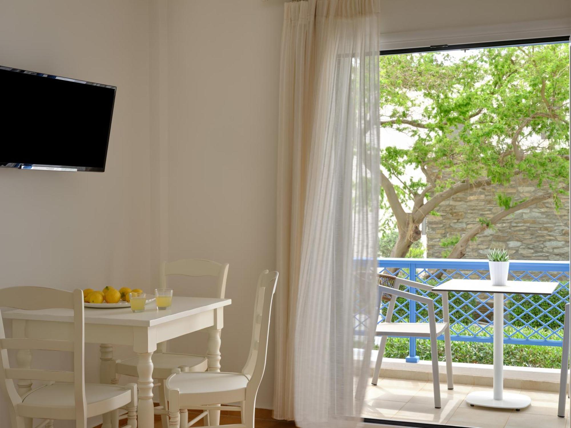 Aelia Apartment